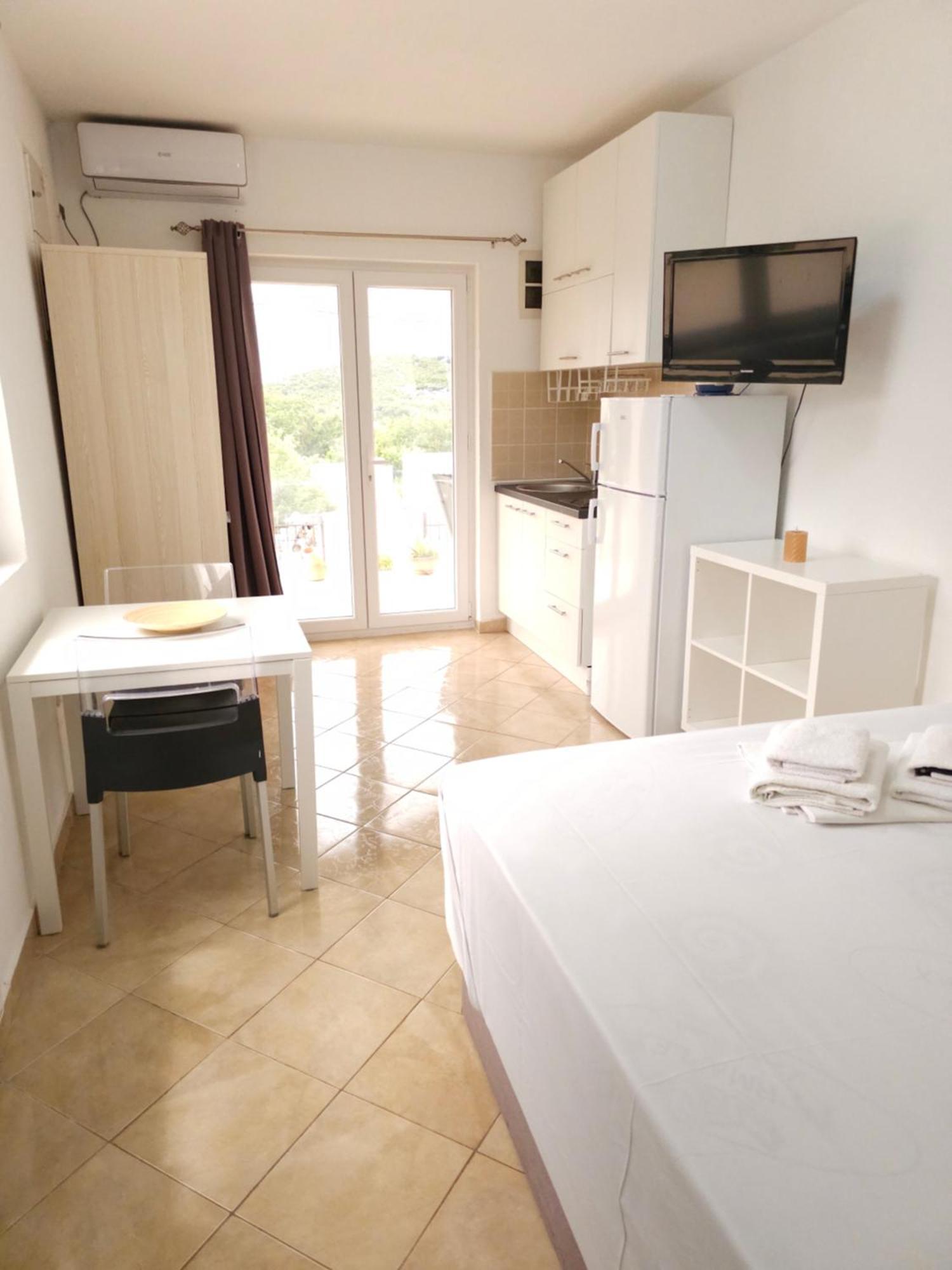 Talija Apartments Krimovica * Budva