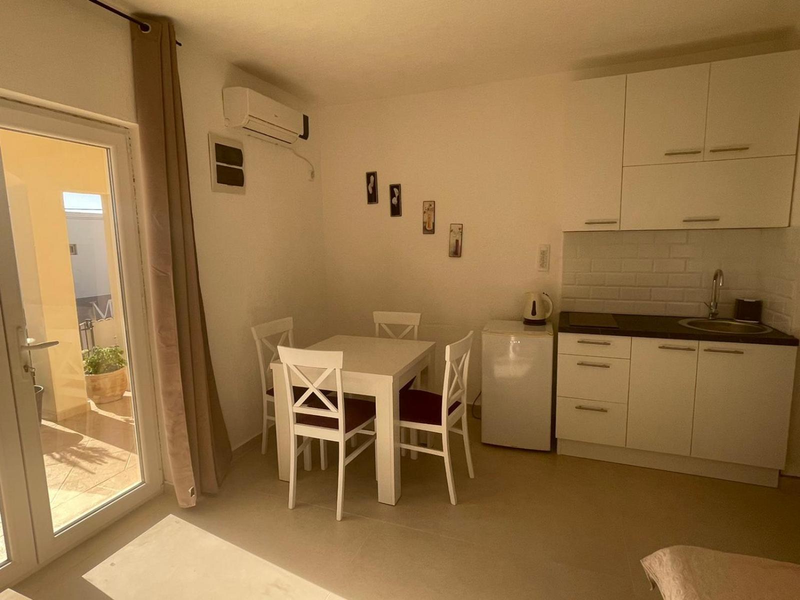 Talija Apartments Krimovica *